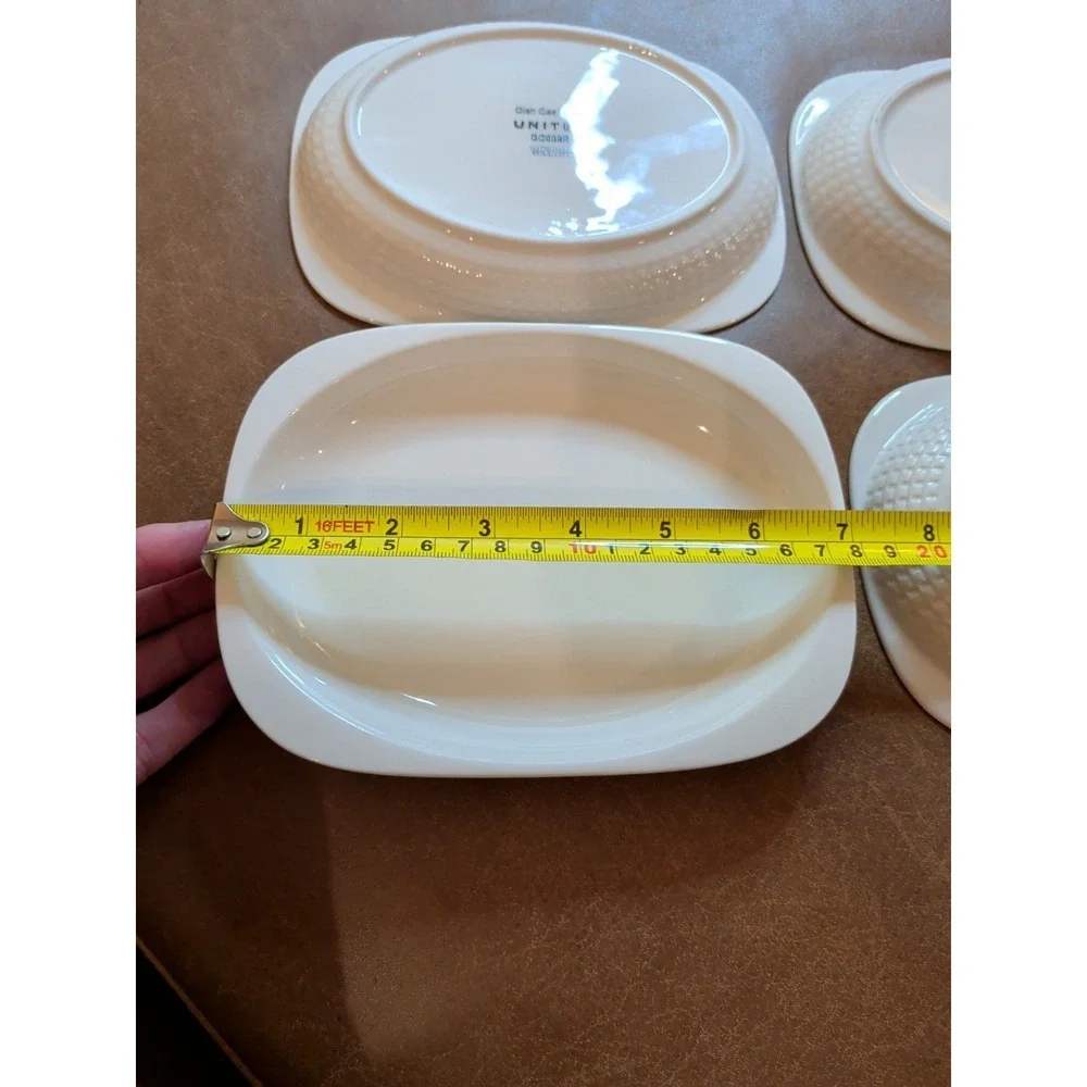 Set of 4 United Airlines First Class Casserole Dishes White Ceramic DC009R